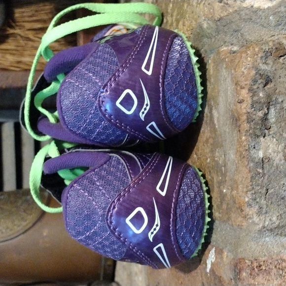 NWOT Saucony Spitfire 2 Women's Sz 7 Track Field Spike's Cleats Running  Shoes - Picture 6 of 9